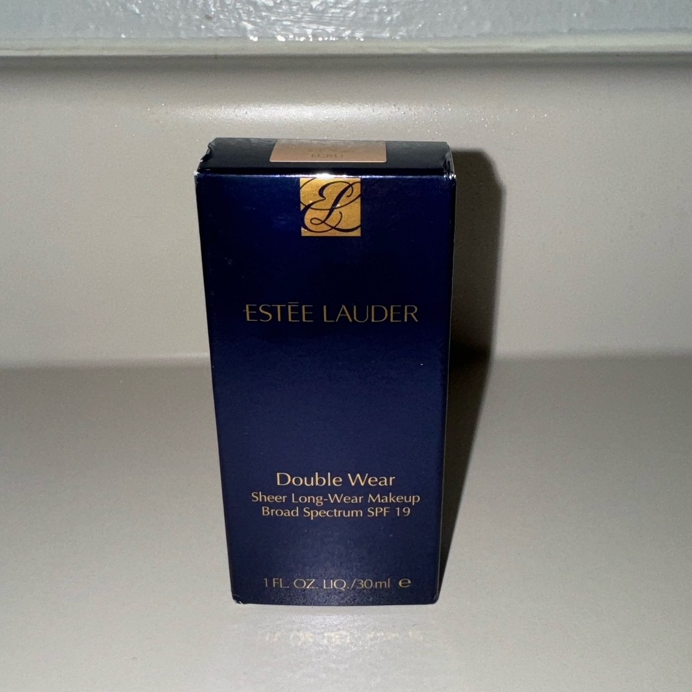 1N2 Ecru Estée Lauder Double Wear Sheer Long-Wear Makeup Broad Spectrum SPF 19